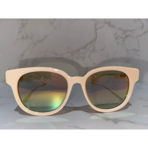Gucci GG Sunglasses - Designer Luxury Eyewear - Picture 1 of 7